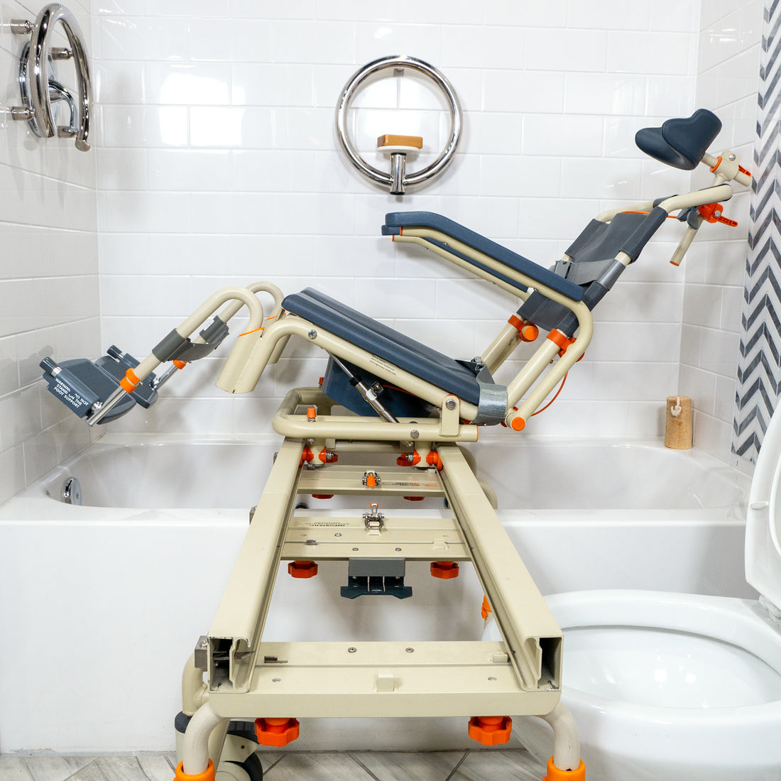 ShowerBuddy SB2T - Tub Buddy with Tilt (Open Box)