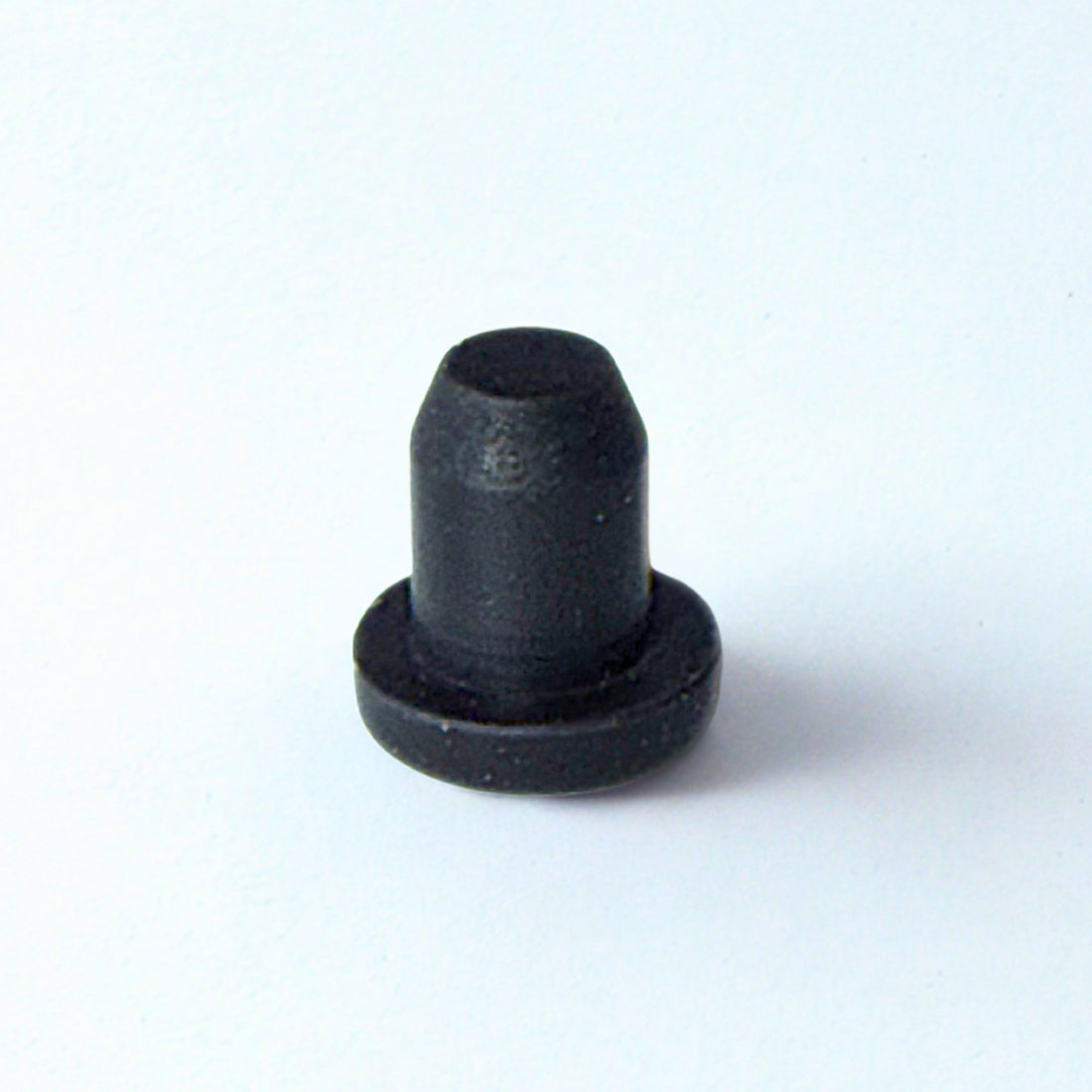 M6 black silicon plug